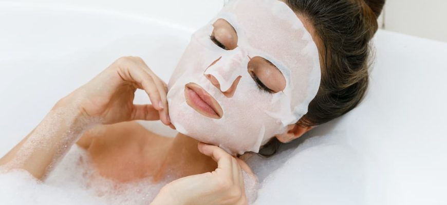 Как применять тканевые маски для лица: полное руководство