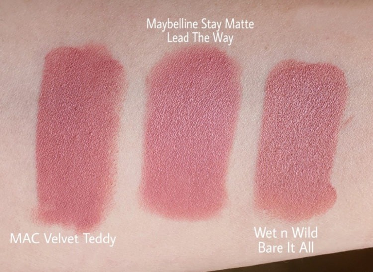 Сравнение оттенков и свотчи Maybelline Super Stay Matte Ink Lip Color в оттенке «Seductress» и Mac Velvet Teddy